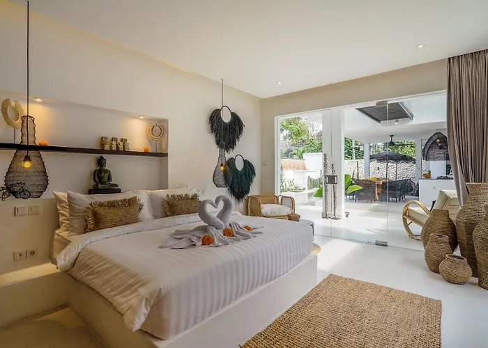 Laut - 4br Luxury Within Walking Distance To Seseh *
