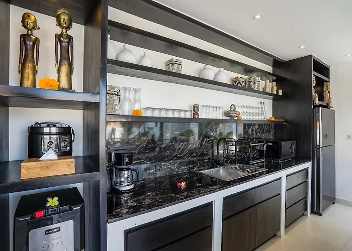 Villa Laut - 4br Luxury Within Walking Distance To Seseh