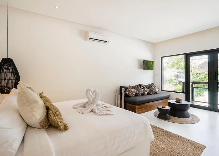Villa Laut - 4br Luxury Within Walking Distance To Seseh